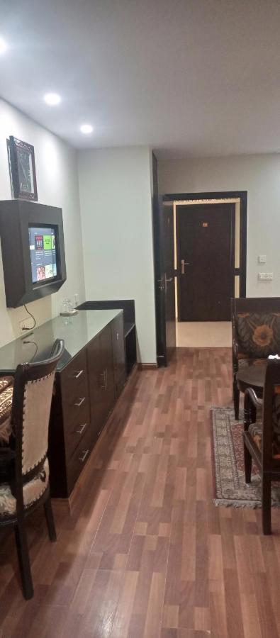 Hira Guest House Karachi Esterno foto